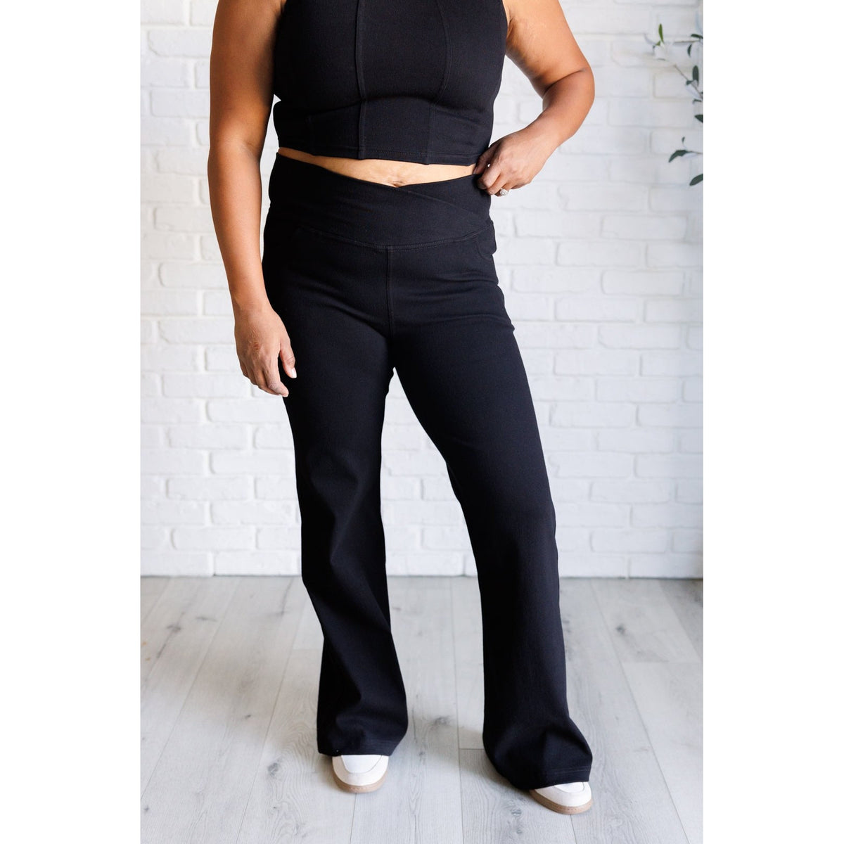 Building Habits Twill Flared Crossover Waist Pant in Black