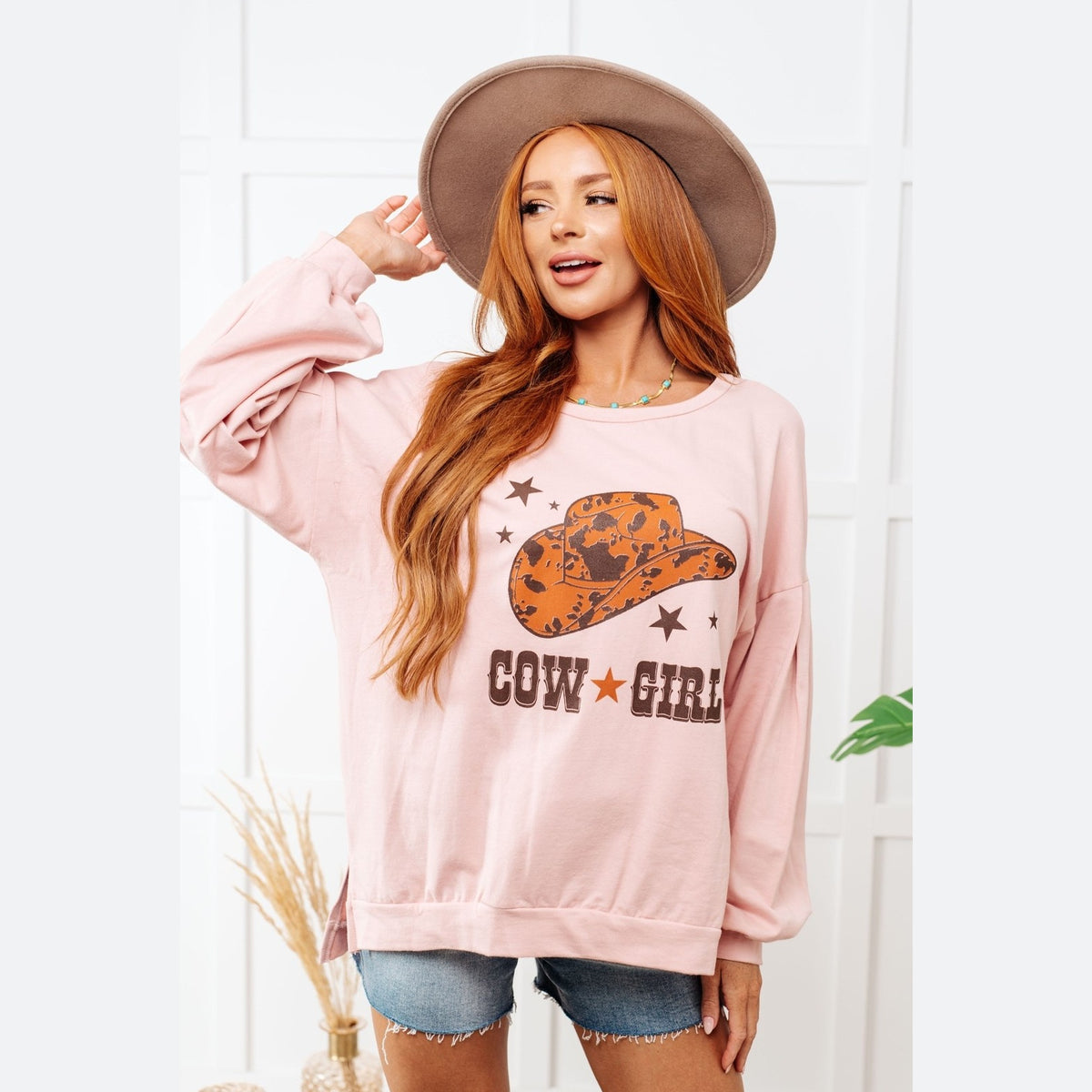 Cow Girl Graphic Pullover in Dusty Pink