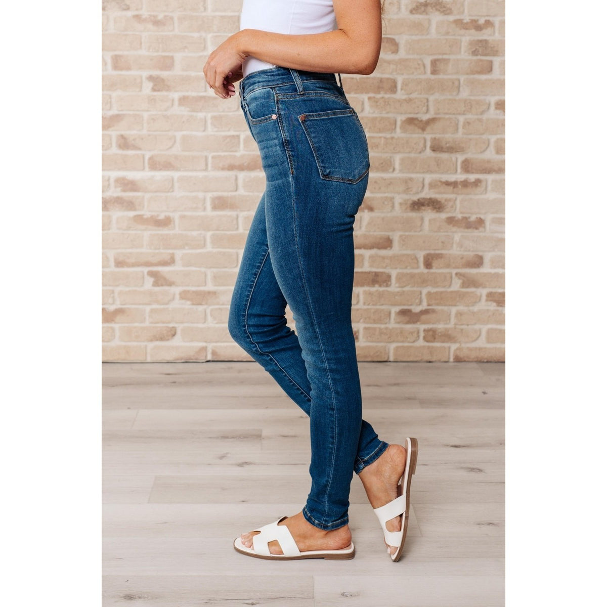 Daphne High Rise Skinny Jeans