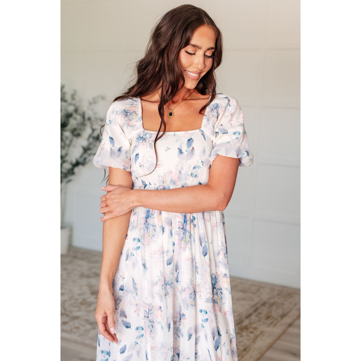 Gentle Yet Strong Balloon Sleeve Floral Dress