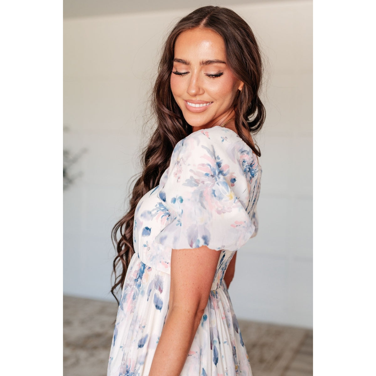 Gentle Yet Strong Balloon Sleeve Floral Dress