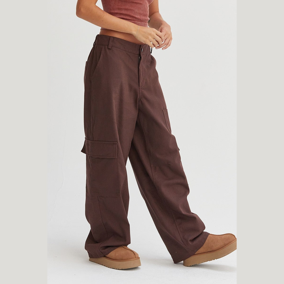 HYFVE Elastic Waist Wide-Leg Cargo Pants