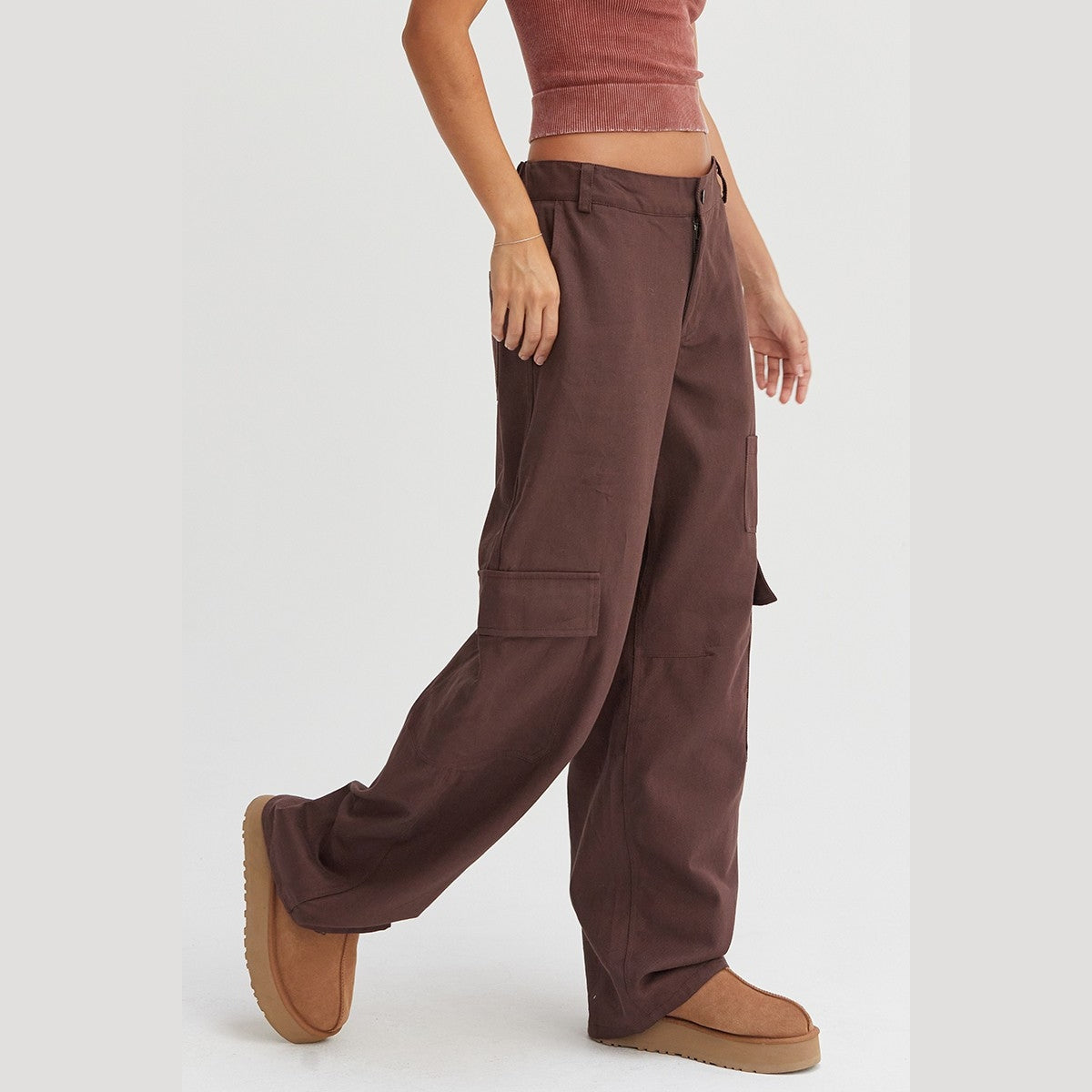 HYFVE Elastic Waist Wide-Leg Cargo Pants