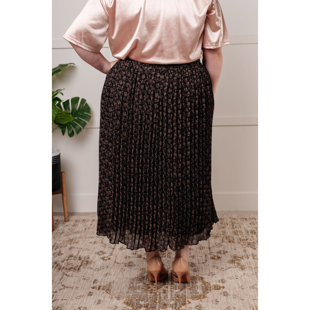 Just What You Wanted Floral Print Pleated Skirt