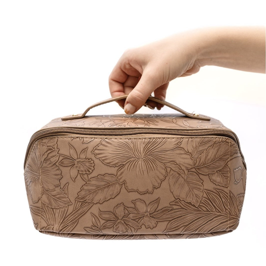 Life In Luxury Large Capacity Cosmetic Bag in Cream