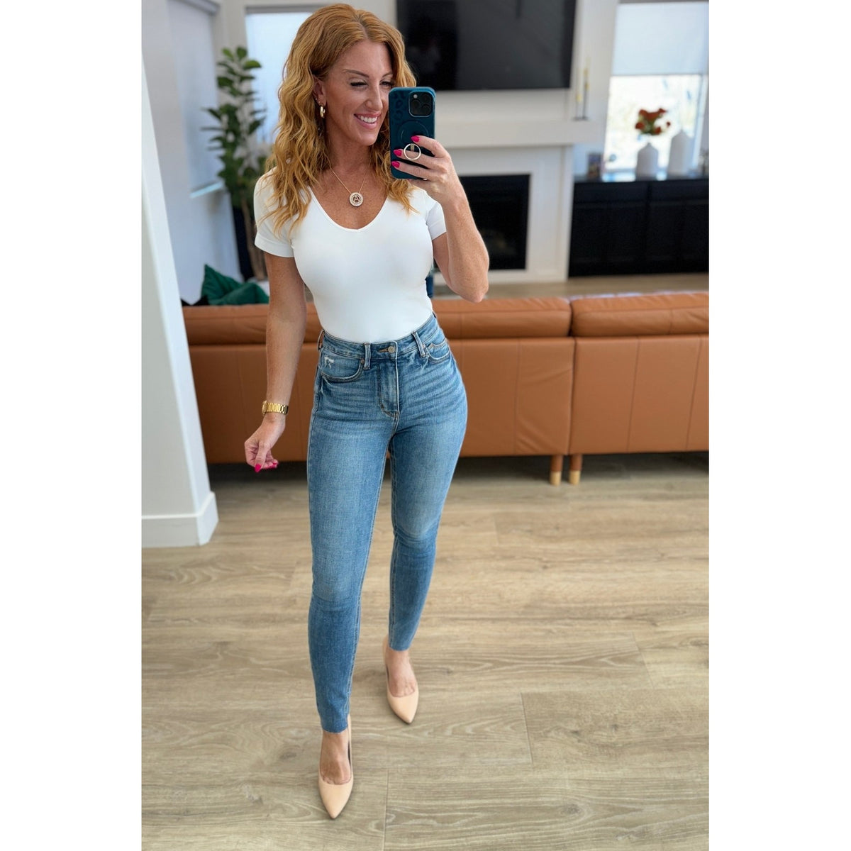 Nicole Tummy Control Skinny Jeans in Vintage Wash