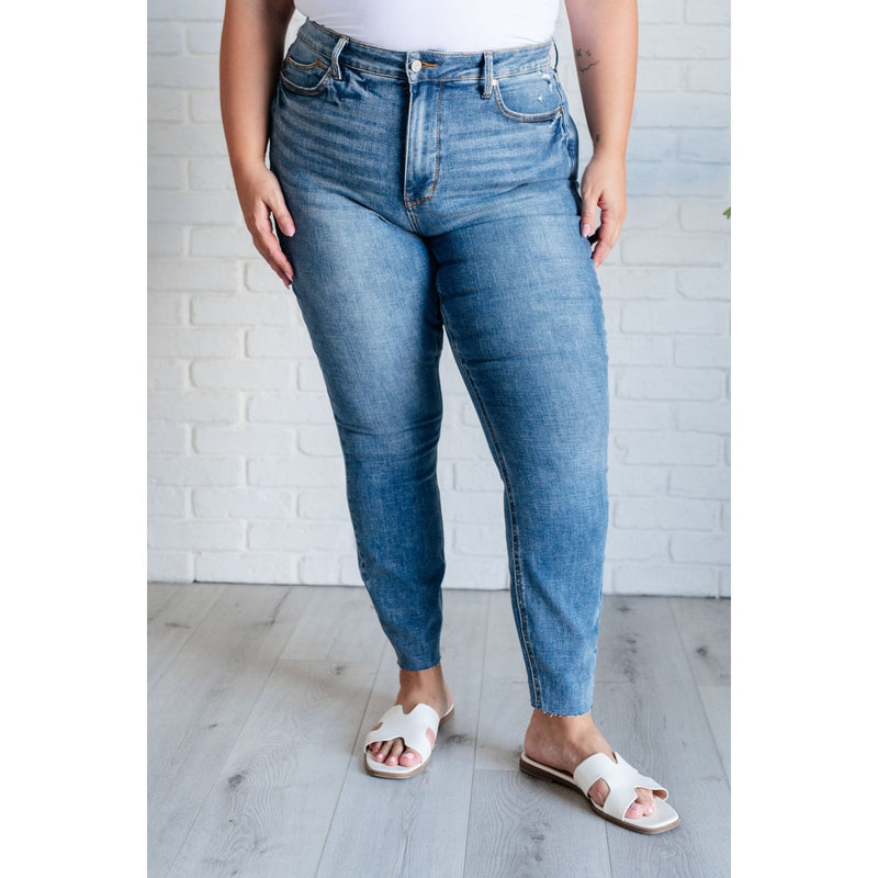 Nicole Tummy Control Skinny Jeans in Vintage Wash