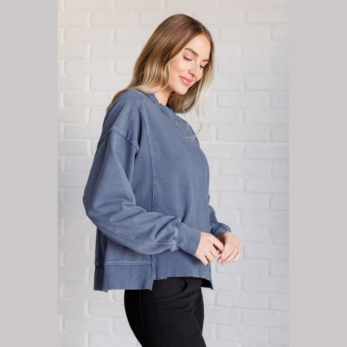 Quick Fix Mineral Wash Crew Neck Pullover in Psychic