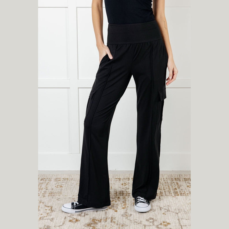 Race to Relax Cargo Pants in Black