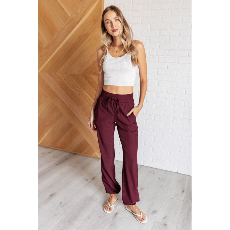 Runner's High Drawstring Joggers in Red Merlot