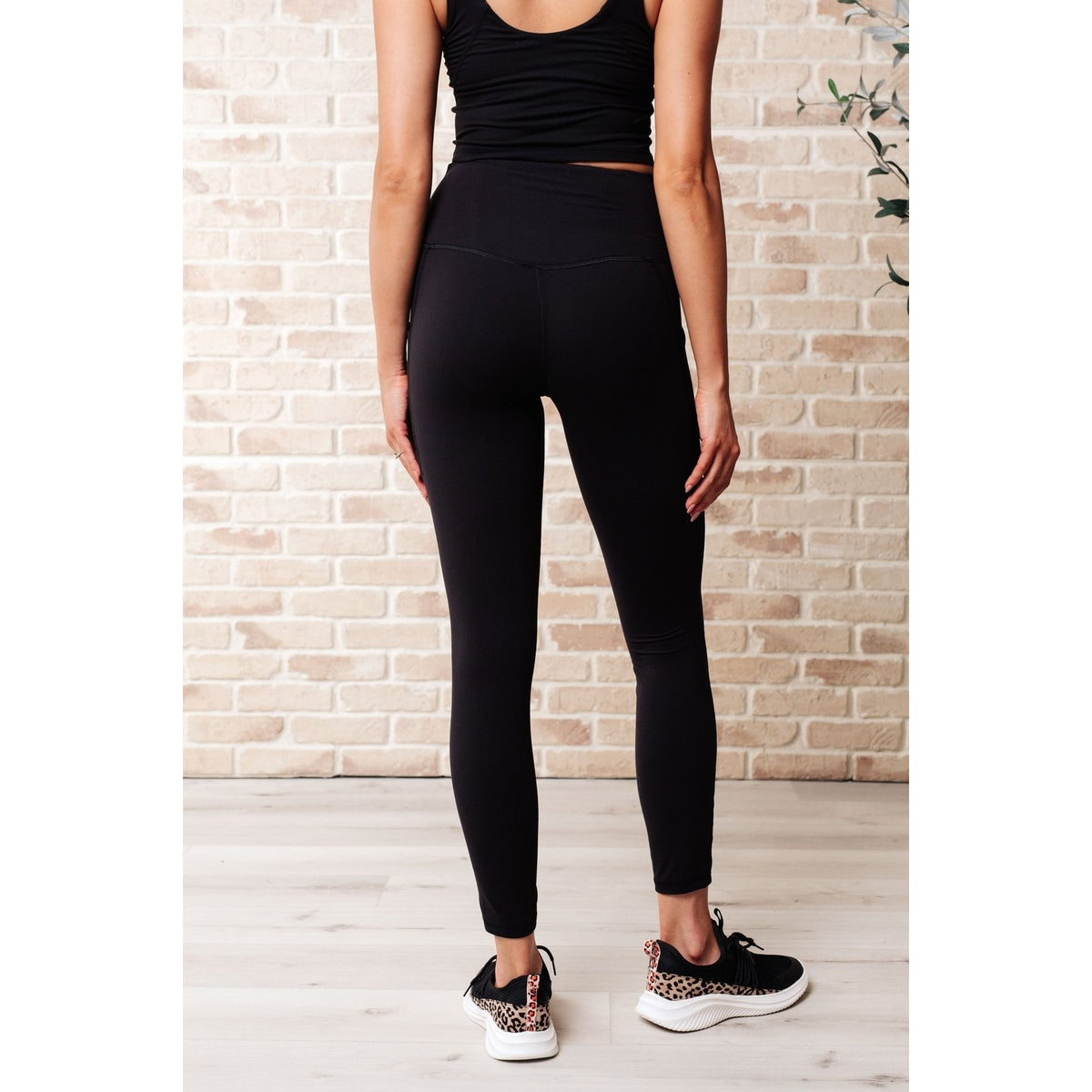 Somewhere to Start Leggings in Black