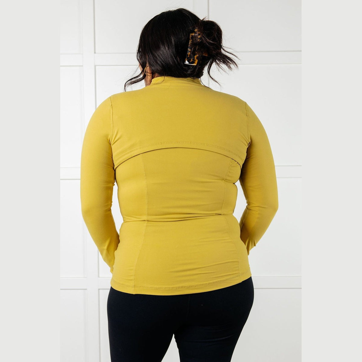 Staying Swift Activewear Jacket in Yellow Pear