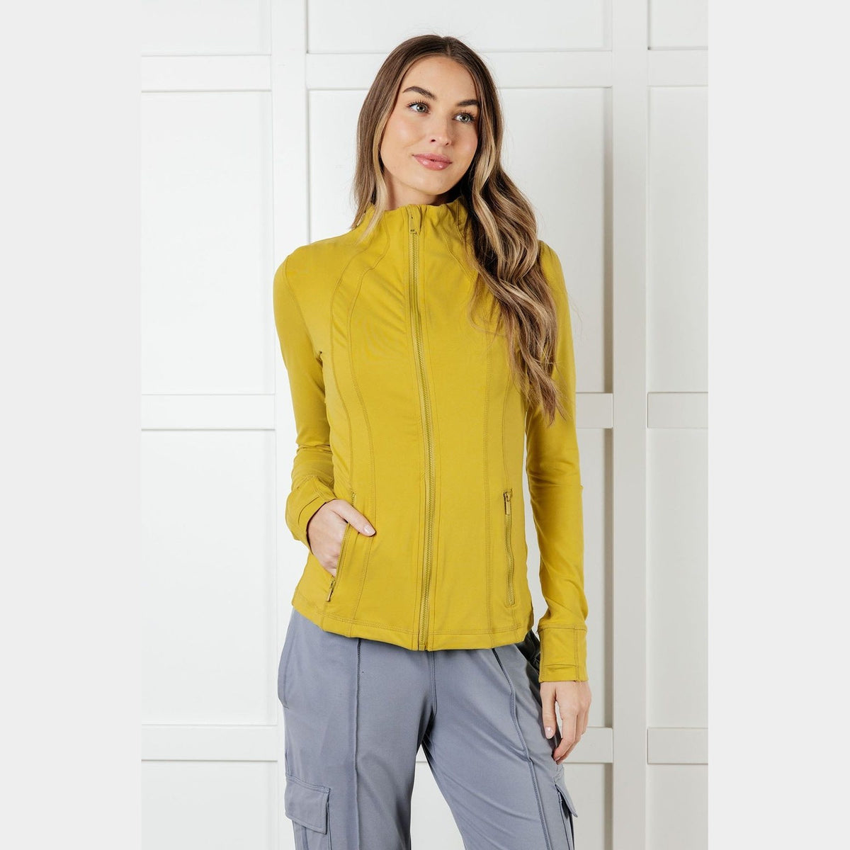 Staying Swift Activewear Jacket in Yellow Pear