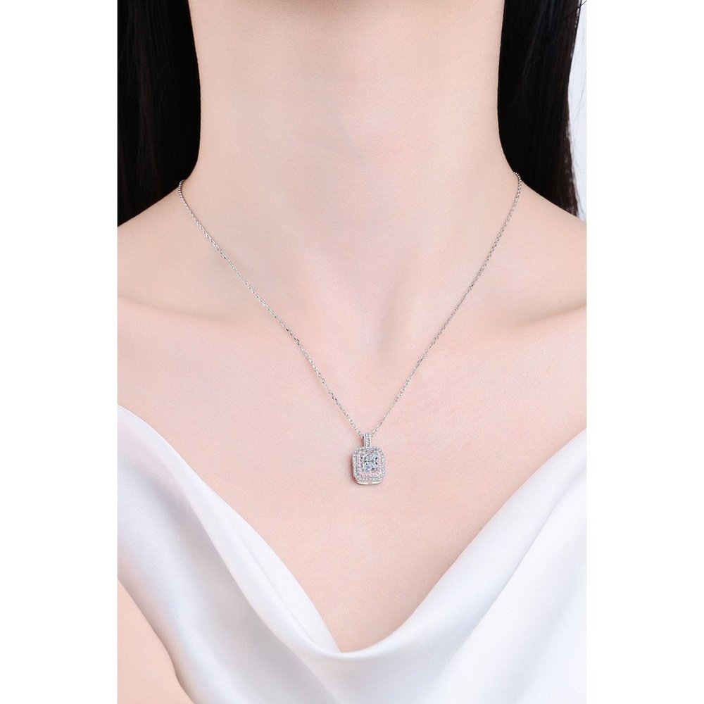 1 Carat Moissanite Geometric Pendant Chain Necklace