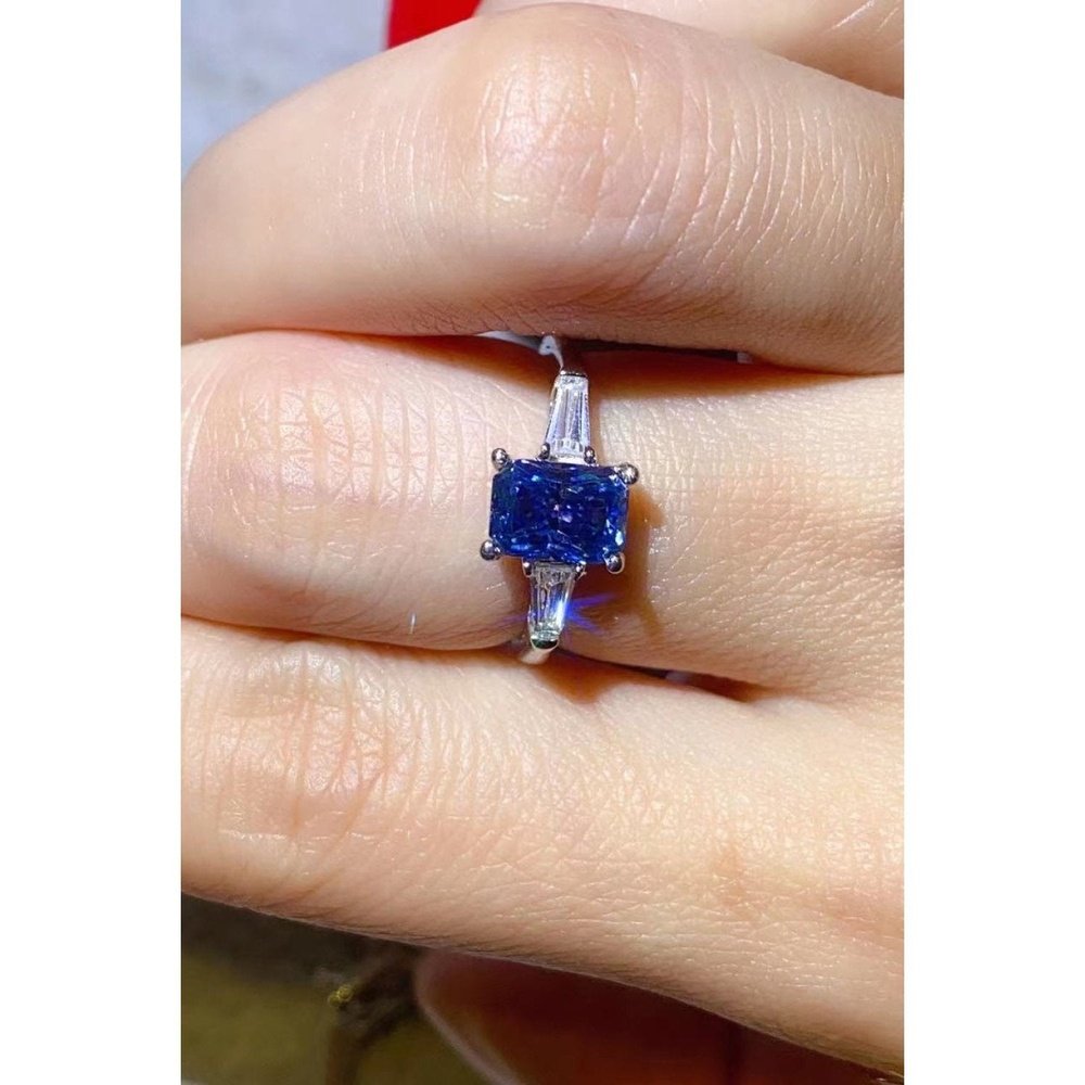 1 Carat Moissanite Platinum-Plated Rectangle Ring in Blue