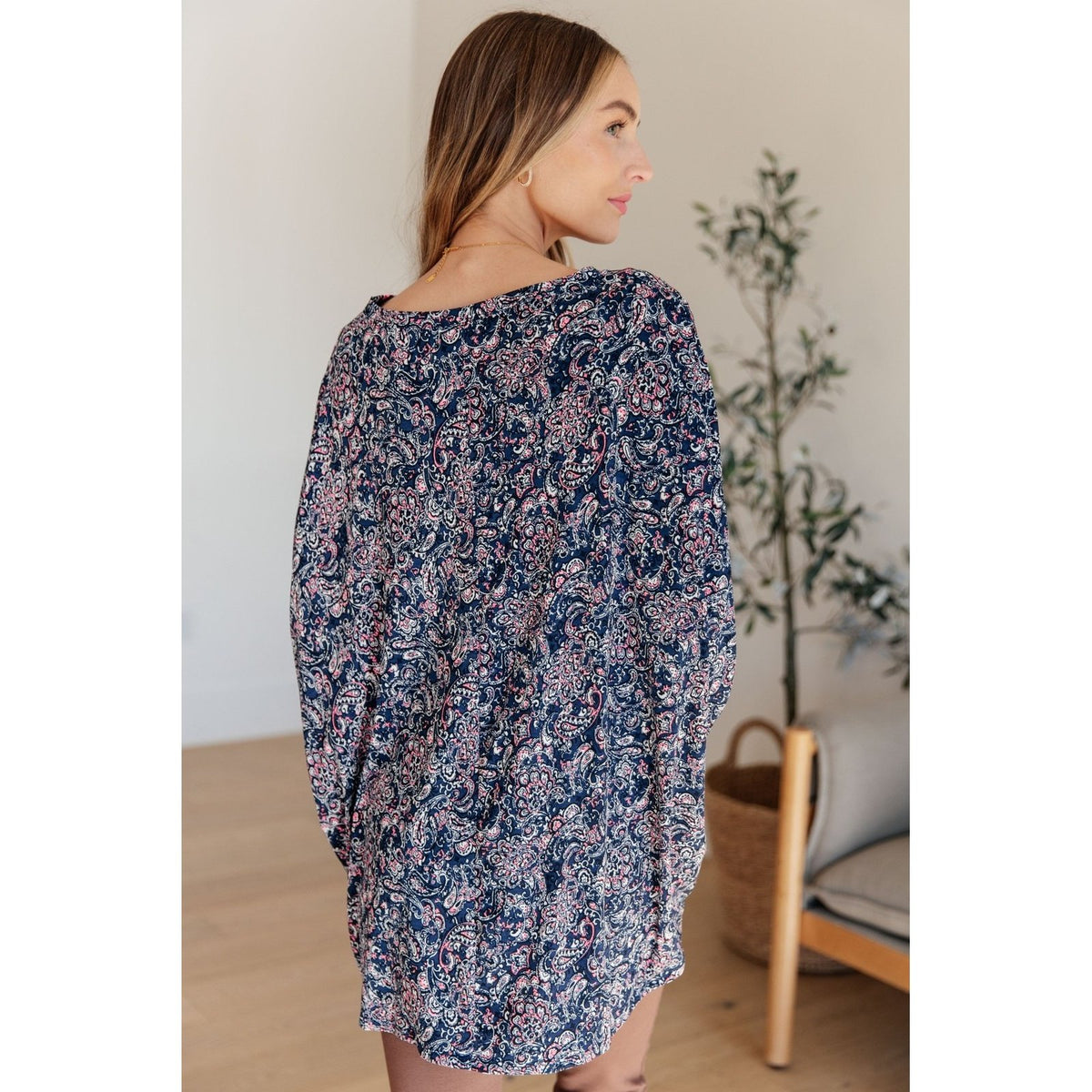 Essential Blouse in Navy Paisley