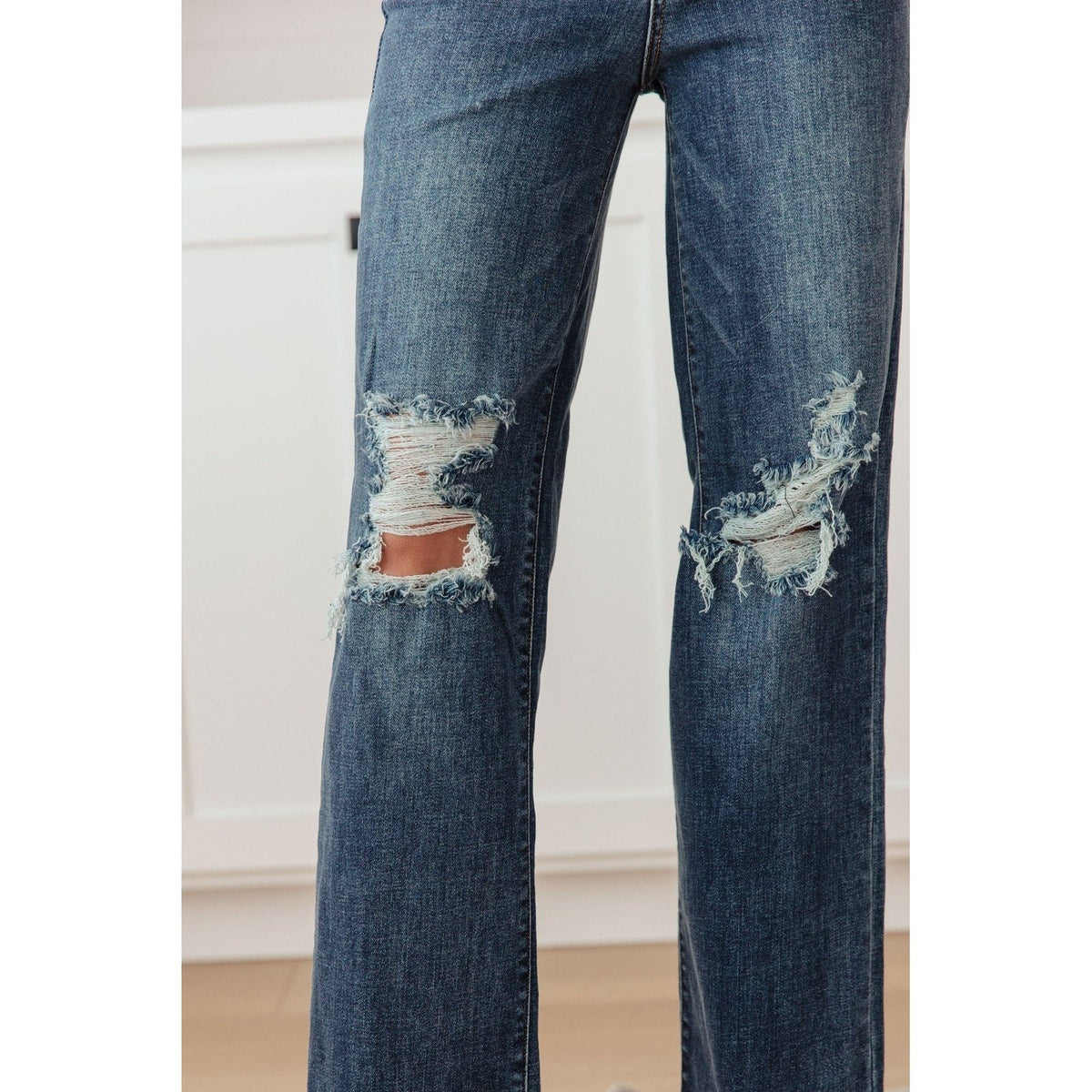 Rose High Rise 90's Straight Jeans in Dark Wash