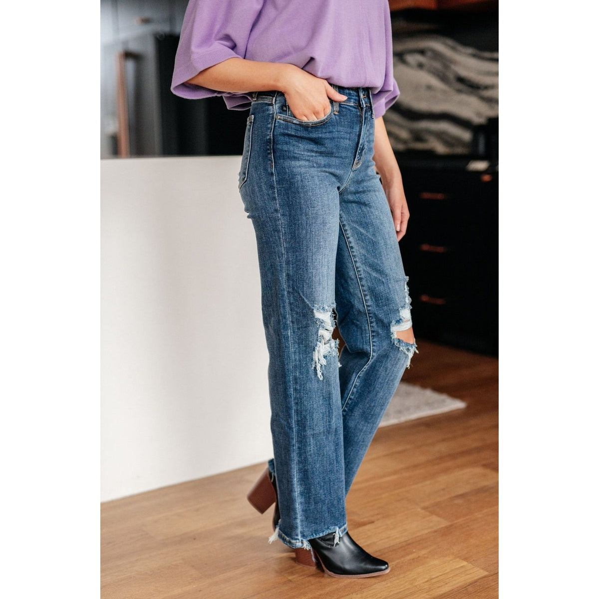 Rose High Rise 90's Straight Jeans in Dark Wash