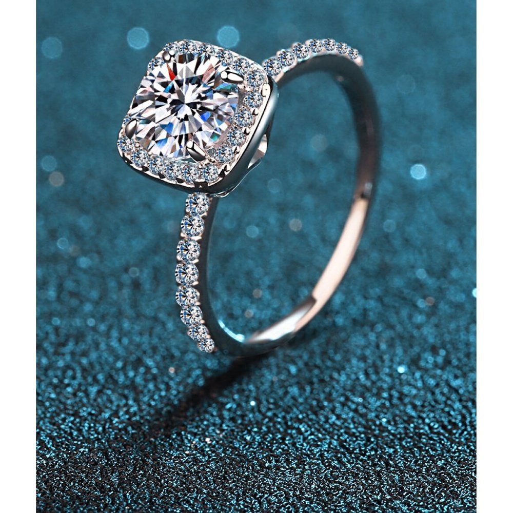 Glamor Girl Square Moissanite Ring