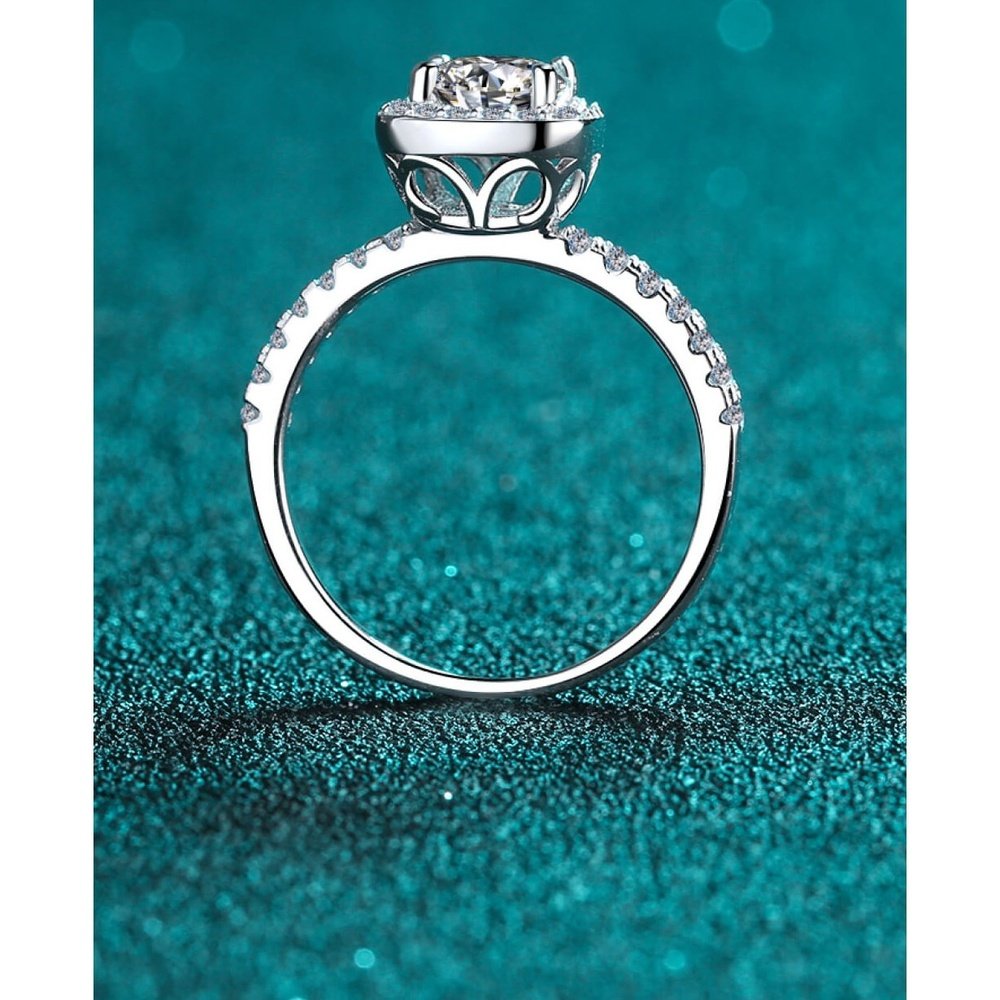 Glamor Girl Square Moissanite Ring