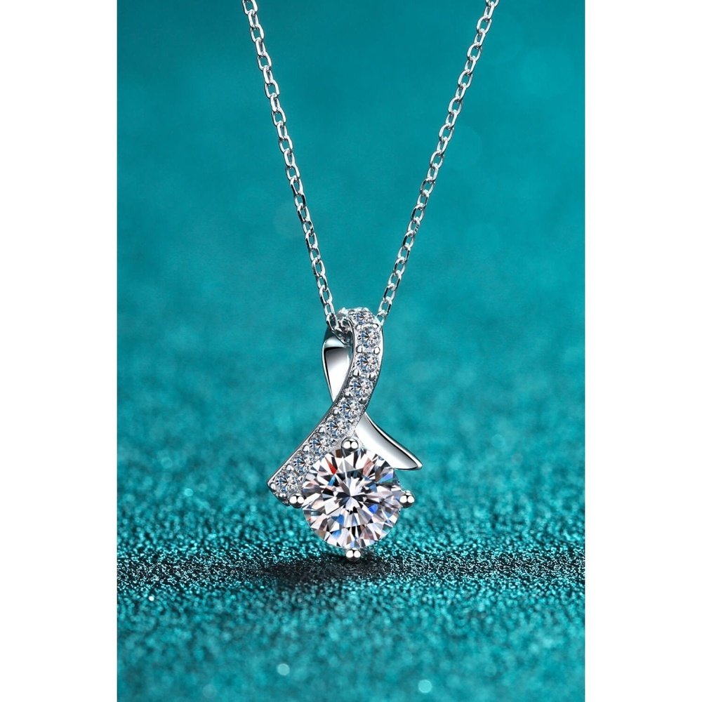 Unique and Chic Moissanite Pendant Necklace